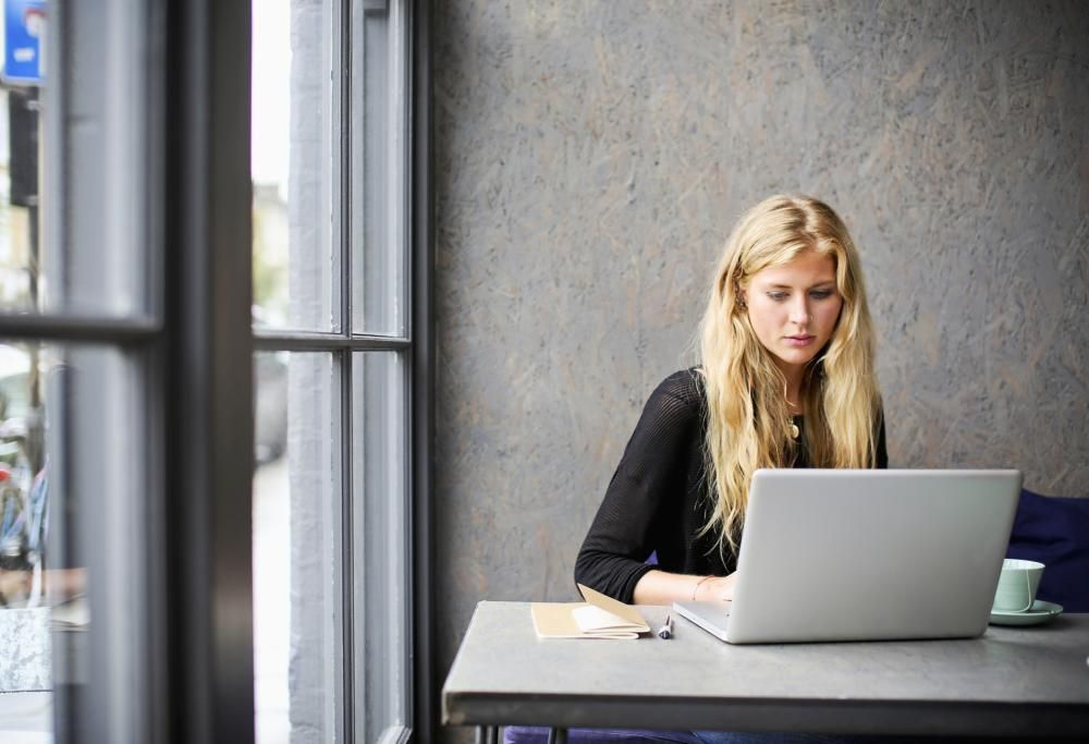 Volete trovare l’anima gemella? Ecco  cosa non postare mai sui siti per cuori solitari…