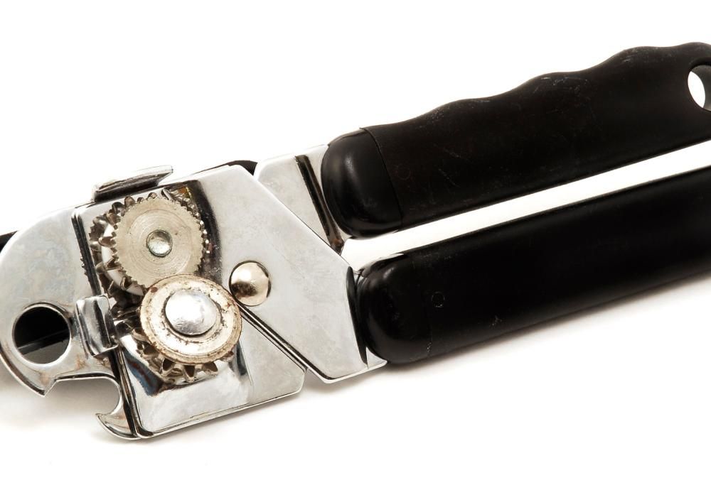 Geniale: il sistema facilissimo per aprire le confezioni in plastica rigida