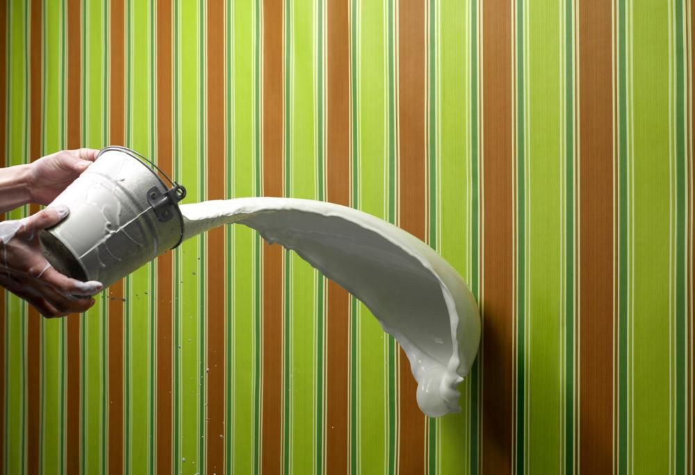 Geniale: ecco come provare un nuovo colore per la casa… senza rovinare le pareti!