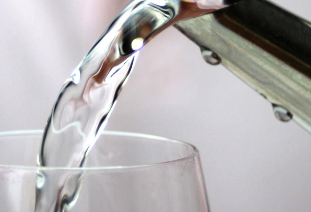 Un bicchiere d’acqua al mattino? È miracoloso!