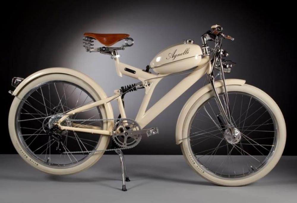 Un artigiano realizza meravigliose bici elettriche con pezzi di moto degli anni ’50