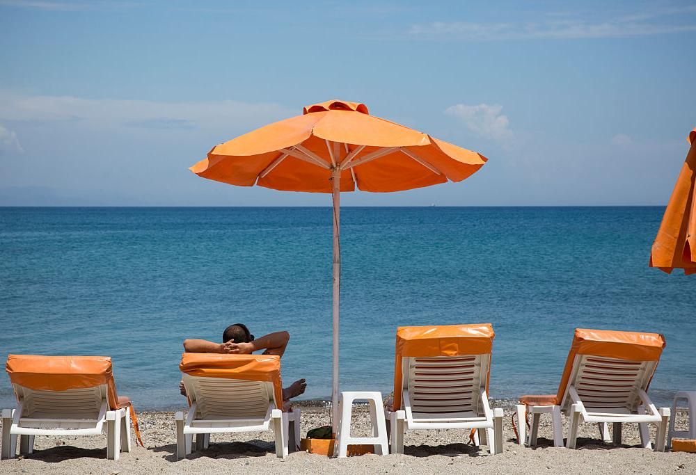 Italiani in spiaggia: ecco le manie più diffuse
