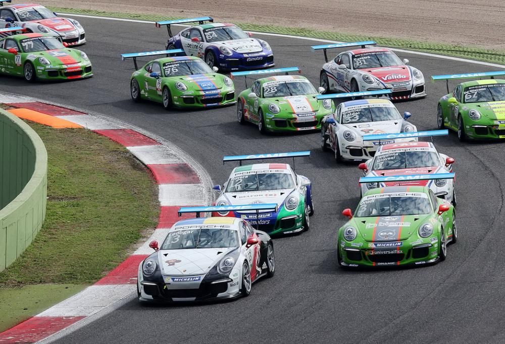 A Imola tutto pronto per il penultimo appuntamento della Carrera Cup Italia