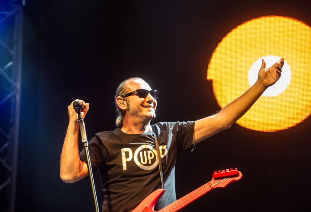 Tanti auguri, Luca Carboni!