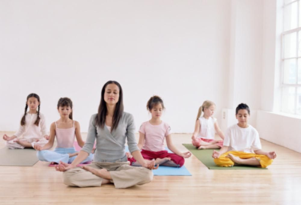 Niente punizioni, solo meditazione: l’idea geniale di una scuola