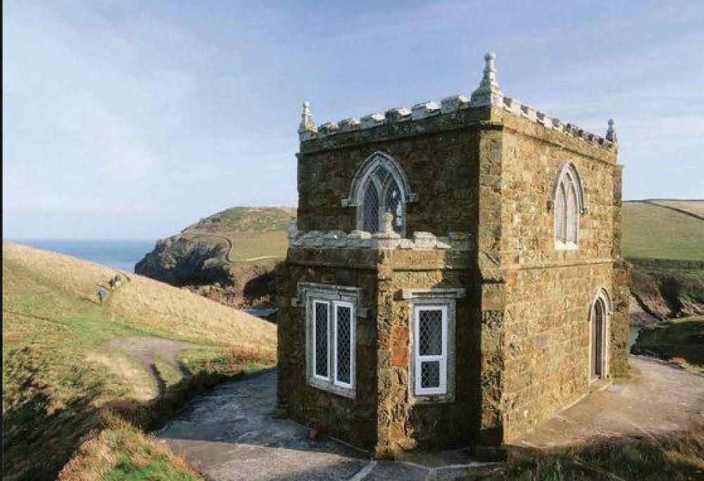 Dormire nel castello di Poldark? Si può!