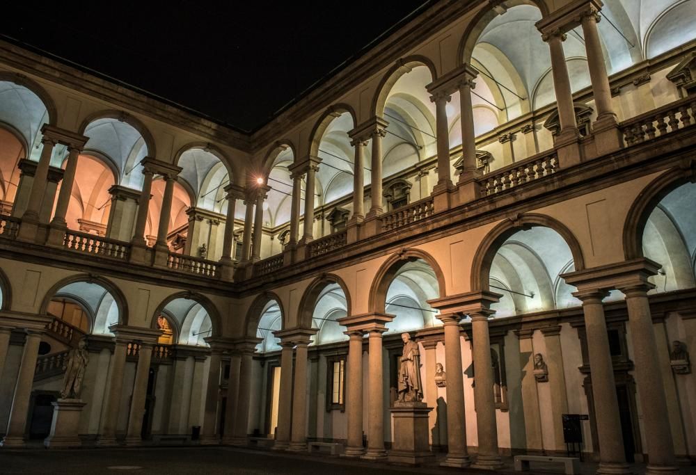 Solstizio d’estate: alla Pinacoteca di Brera si festeggia tra arte, rose e danze in tema La La Land