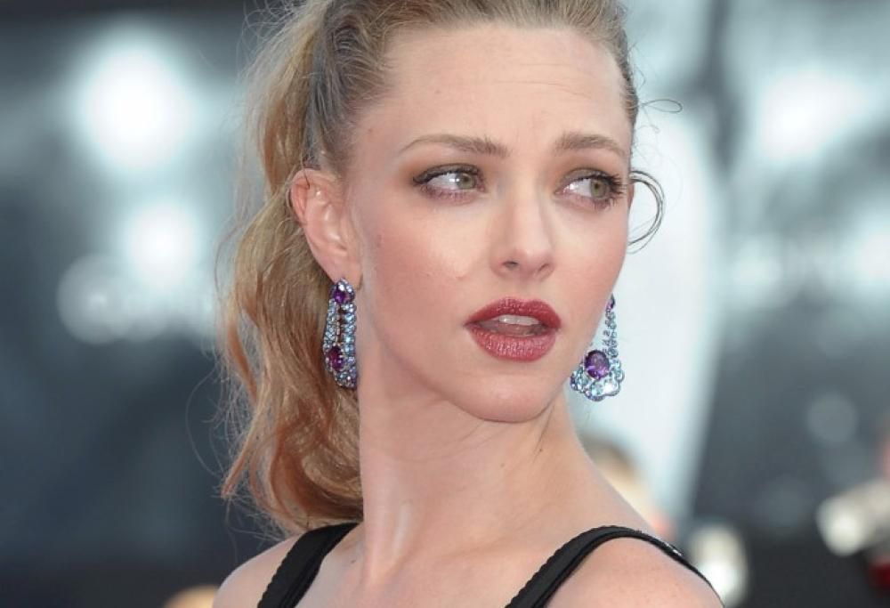 E sul red carpet arriva anche Emma