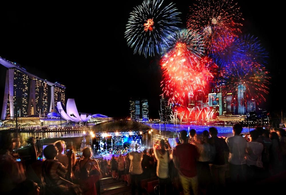 Le spettacolari immagini del Natale a Singapore