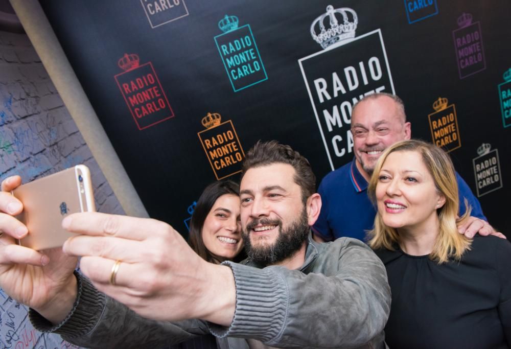 Vinicio Marchioni e Valeria Solarino  ospiti di RMC: le foto più belle