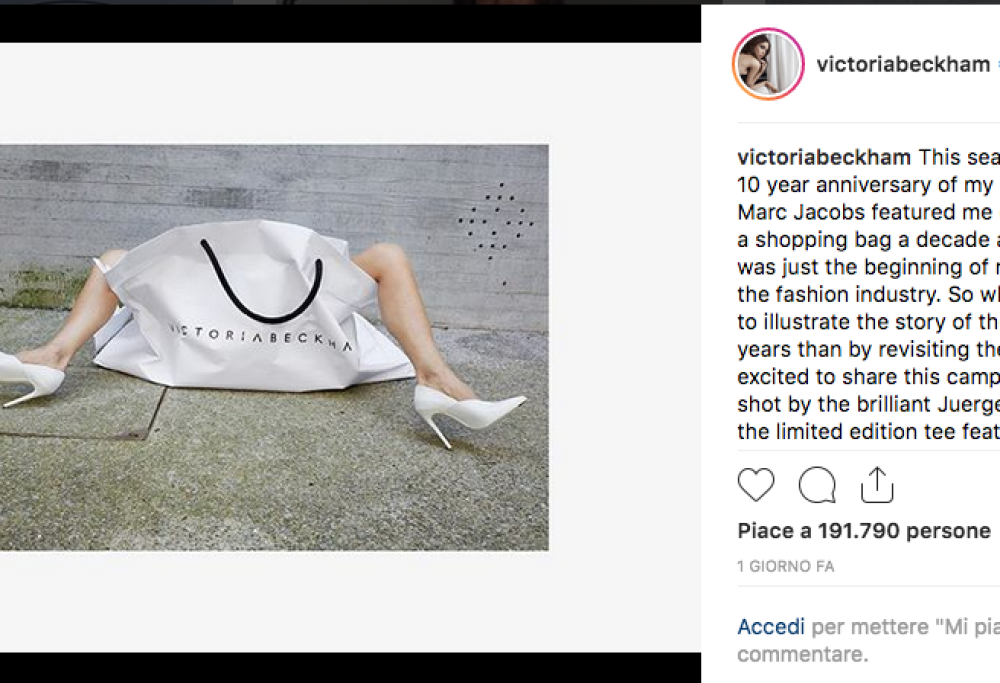 Victoria Beckham si mette in busta!