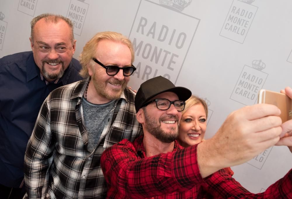 Raf e Umberto Tozzi: le foto più belle negli studi 
di Radio Monte Carlo