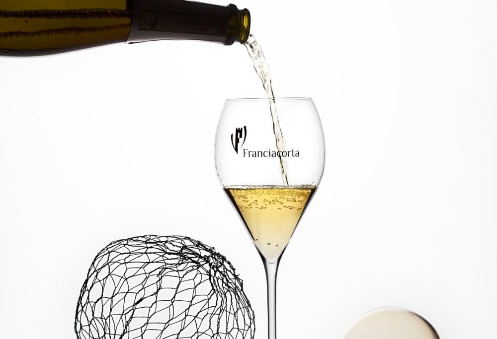 Franciacorta: un unico termine che definisce il territorio, il vino, il metodo di produzione.