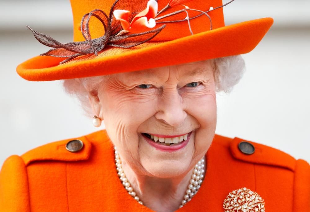 La Regina Elisabetta sorprende ancora: ha postato la sua prima foto su Instagram!