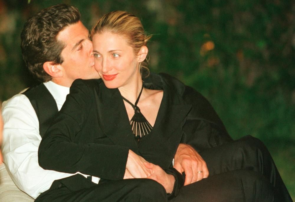 John John Kennedy e Carolyn  Bessette: vent’anni fa la tragica fine nell’Oceano
