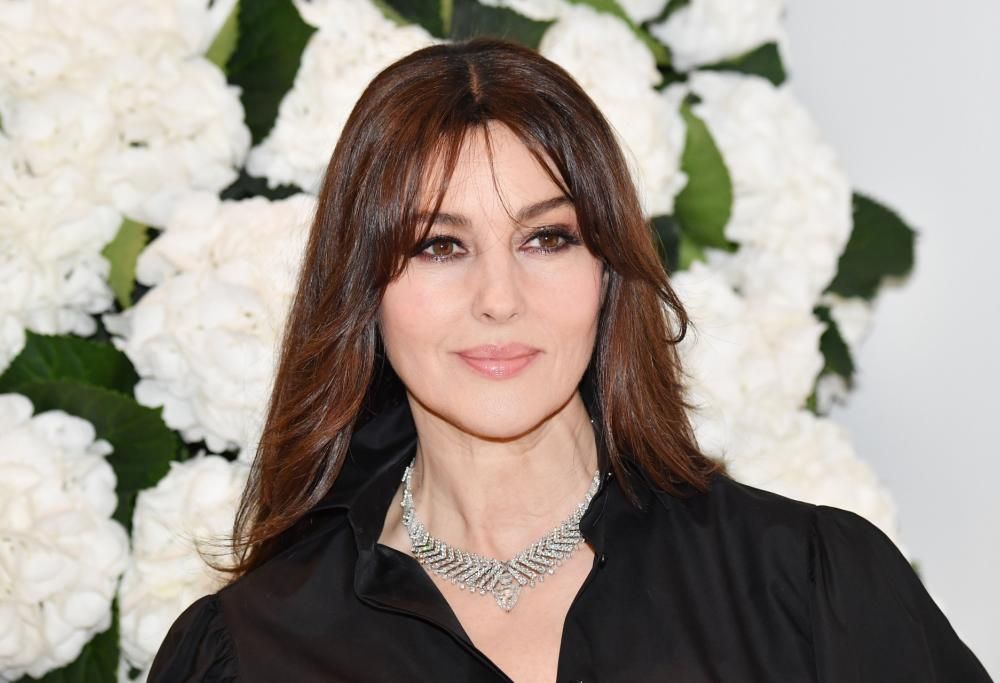 Monica Bellucci dà il via al nuovo anno in bellezza
