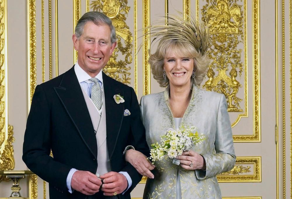 Scomparsa della Regina Elisabetta: ecco cosa accadrà adesso a Kate e William. E a Harry e Meghan