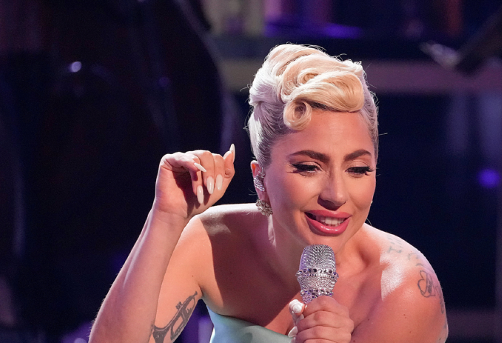Lady Gaga commossa ricorda Tony Bennett