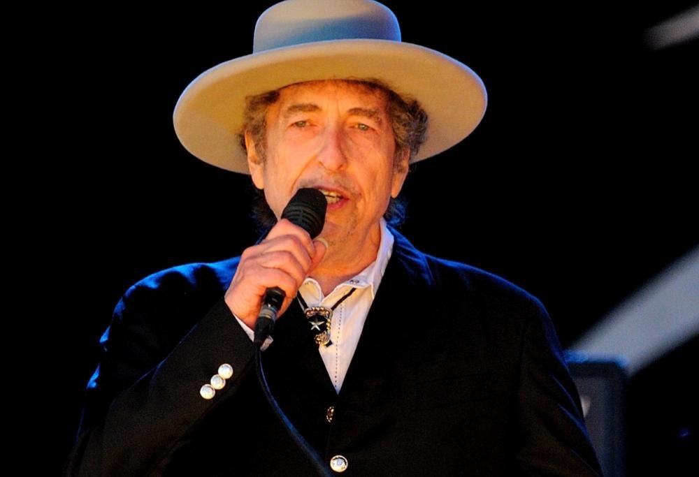 Bob Dylan pubblica un nuovo libro di  disegni in bianco e nero