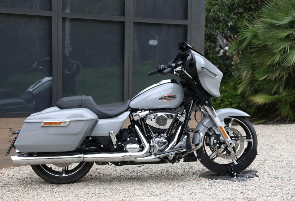 Harley-Davidson: da Sanremo a Saint-Tropez!