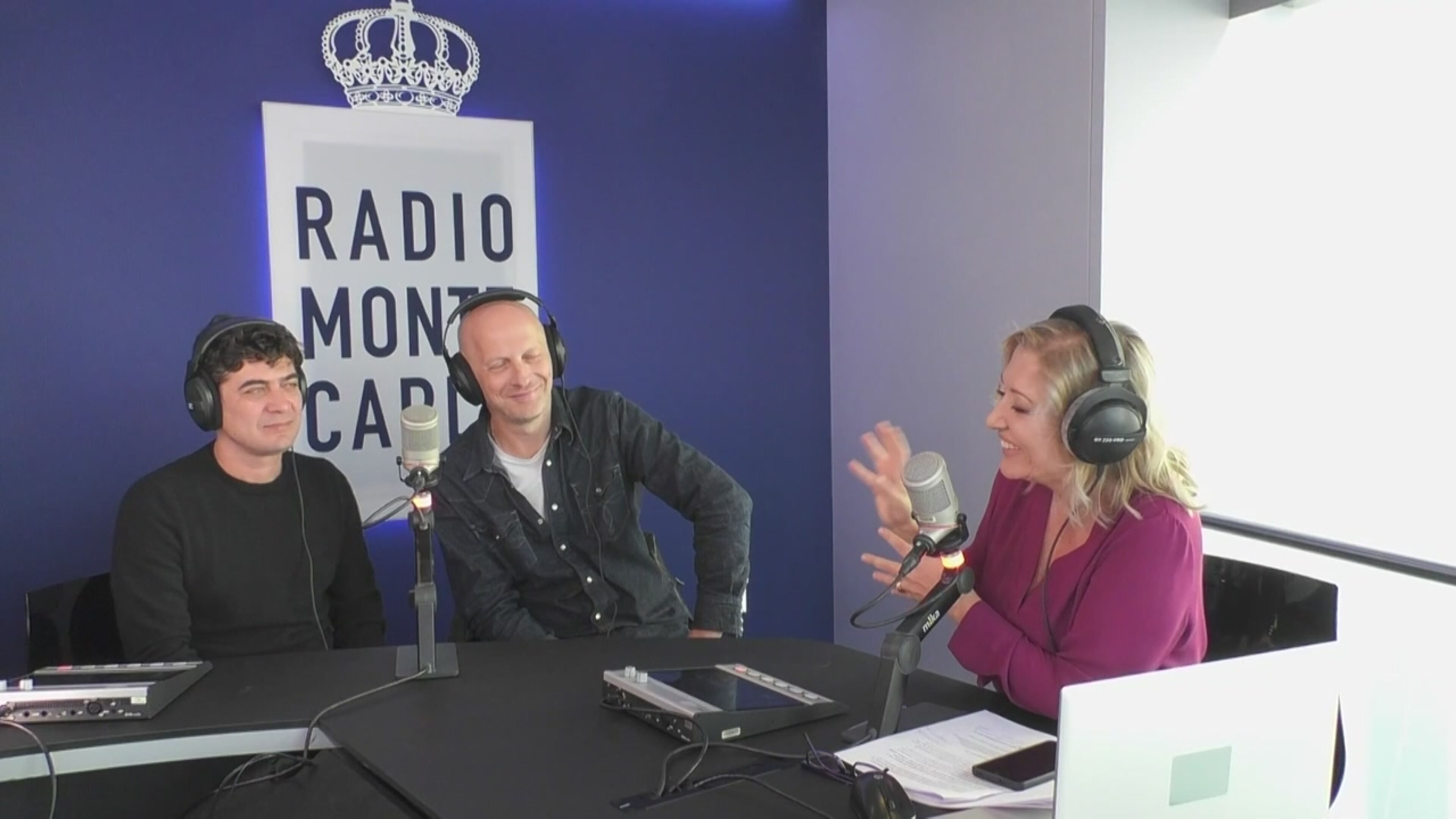 Riccardo Scamarcio e Stefano Sardo: ci raccontano il film “Muori di lei”