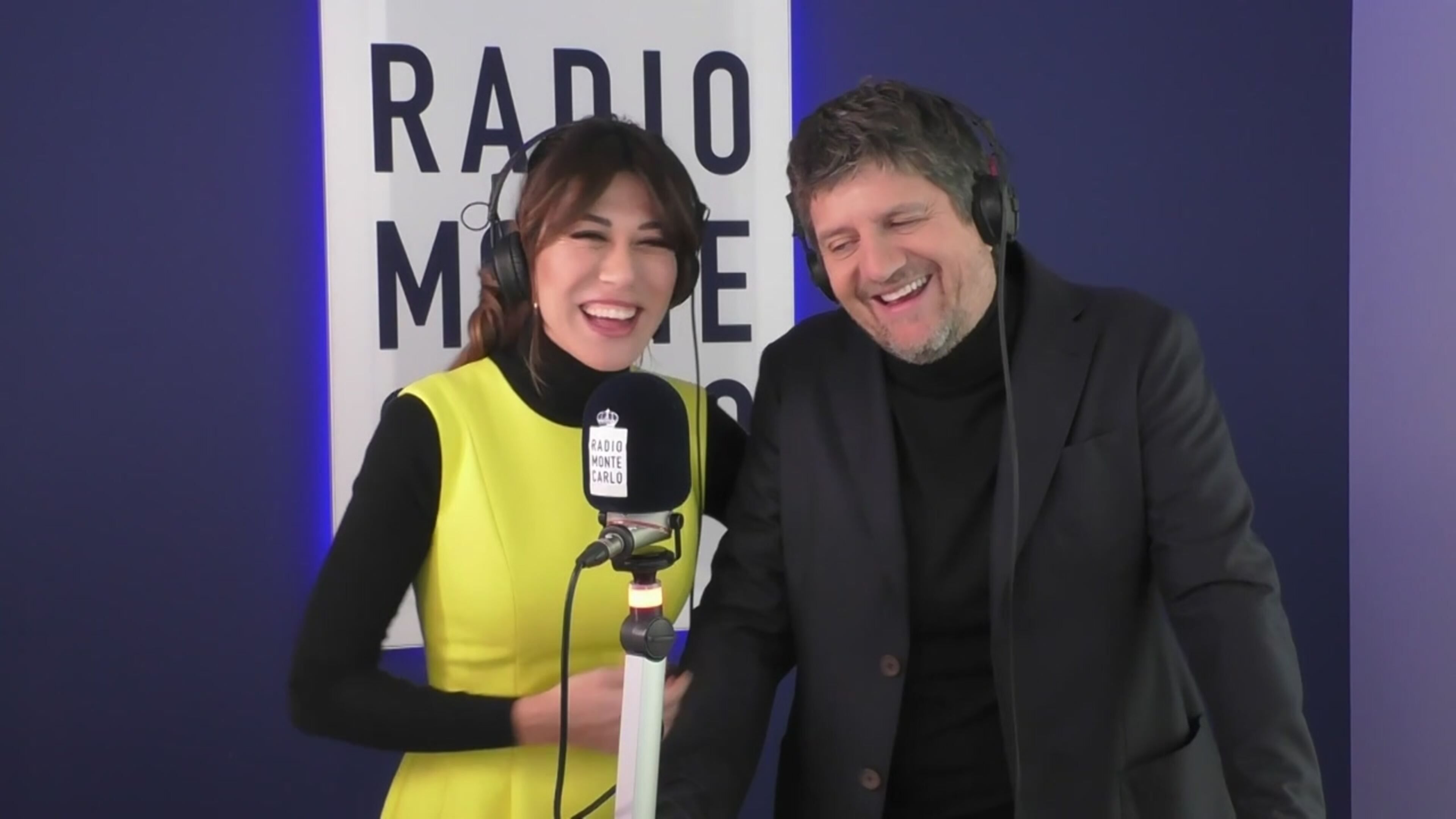 Virginia Raffaele e Fabio De Luigi: in attesa della scena del bacio!