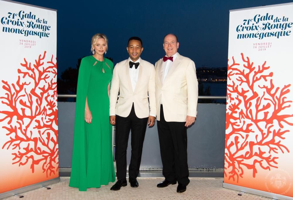 Il 71° Gala della Croce Rossa Monegasca ispirato al mare